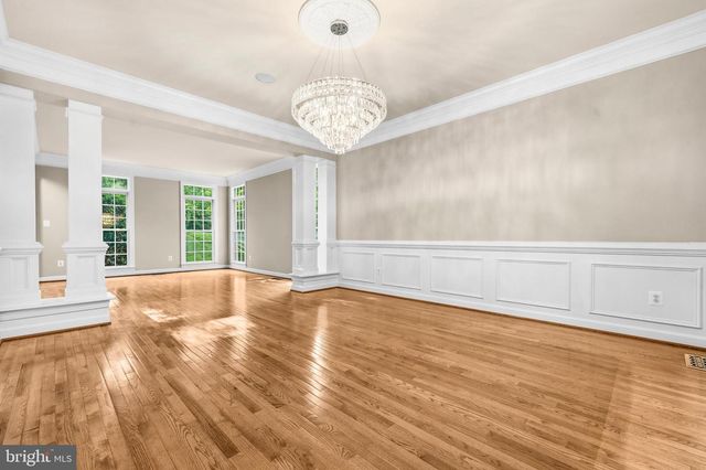 11019 BACON RACE RD, Woodbridge, VA 22192