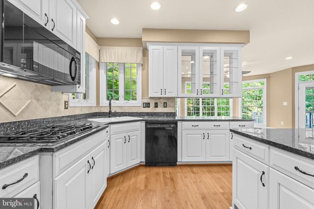 11019 BACON RACE RD, Woodbridge, VA 22192