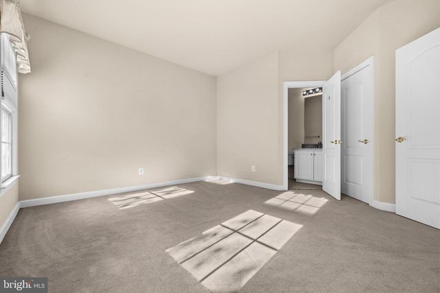 11019 BACON RACE RD, Woodbridge, VA 22192