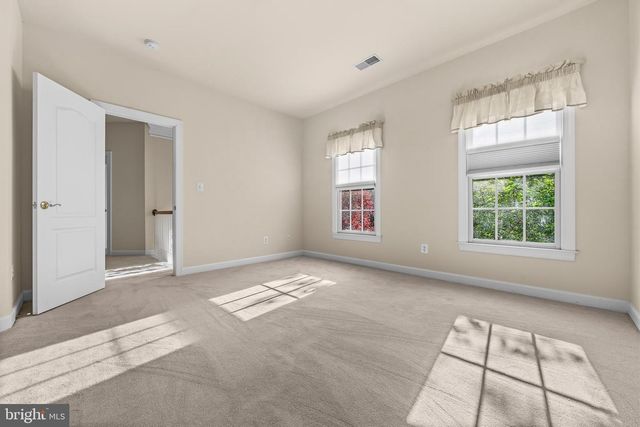 11019 BACON RACE RD, Woodbridge, VA 22192