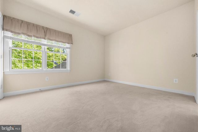 11019 BACON RACE RD, Woodbridge, VA 22192