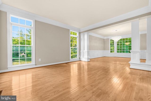 11019 BACON RACE RD, Woodbridge, VA 22192