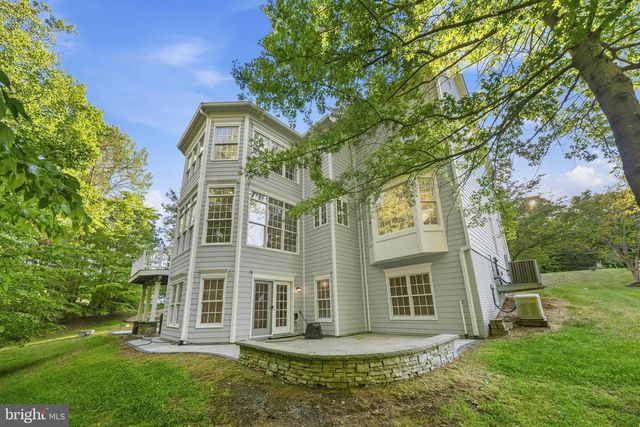11019 BACON RACE RD, Woodbridge, VA 22192