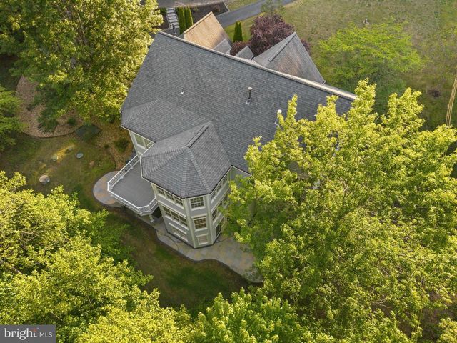 11019 BACON RACE RD, Woodbridge, VA 22192