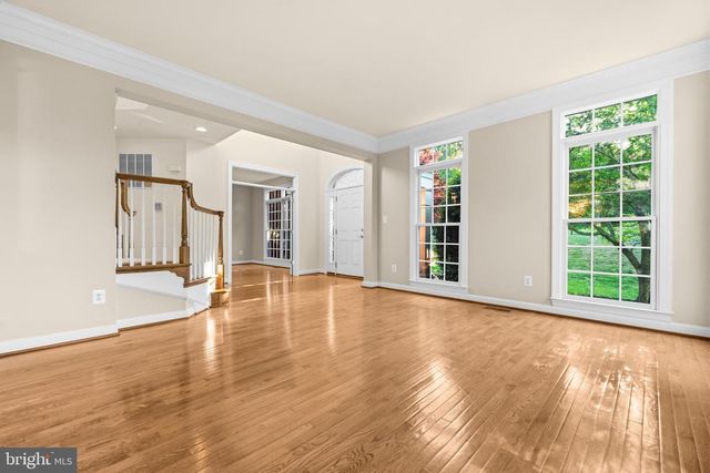 11019 BACON RACE RD, Woodbridge, VA 22192