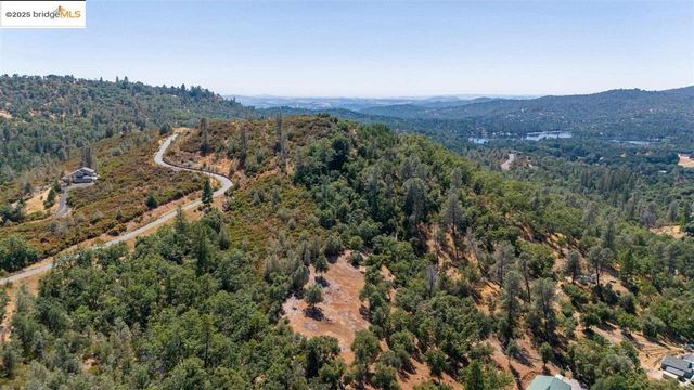 15899 Parkridge Ave, Sonora, CA 95370