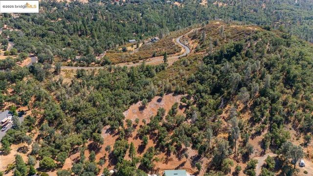 15899 Parkridge Ave, Sonora, CA 95370