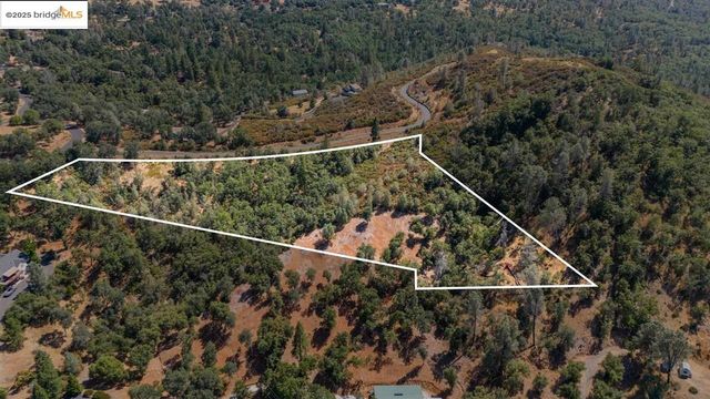 15899 Parkridge Ave, Sonora, CA 95370