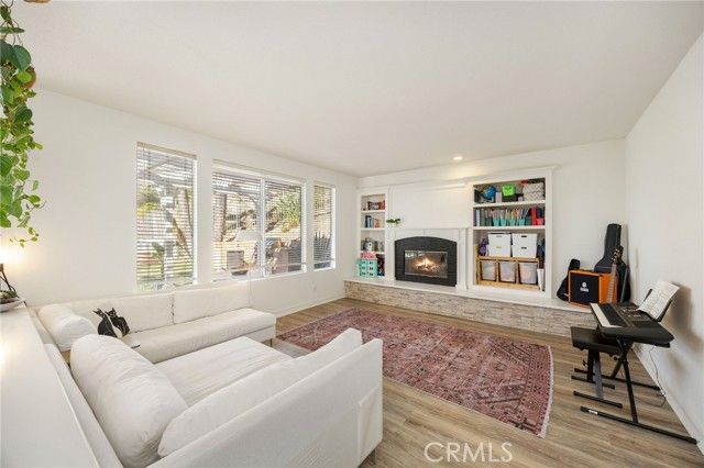 7211 Rockridge Ter, West Hills (los Angeles), CA 91307