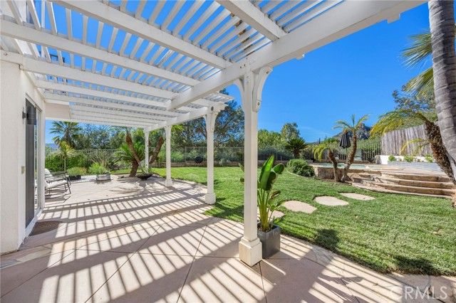 7211 Rockridge Ter, West Hills (los Angeles), CA 91307