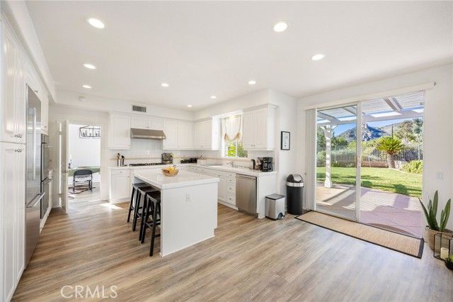 7211 Rockridge Ter, West Hills (los Angeles), CA 91307
