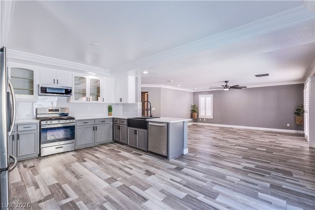 928 Aspen Valley Avenue, Las Vegas, NV 89123