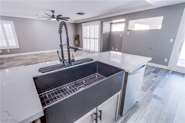 928 Aspen Valley Avenue, Las Vegas, NV 89123