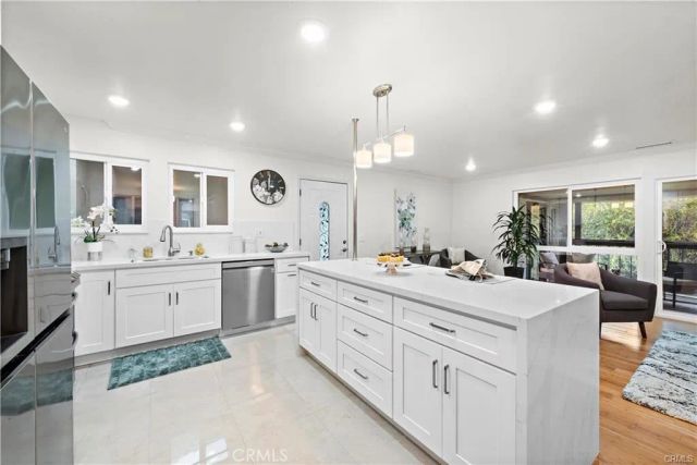 966 Calle Aragon O, Laguna Woods, CA 92637