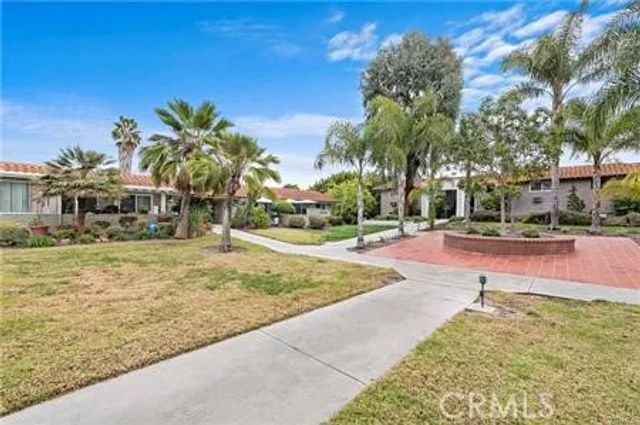 966 Calle Aragon O, Laguna Woods, CA 92637