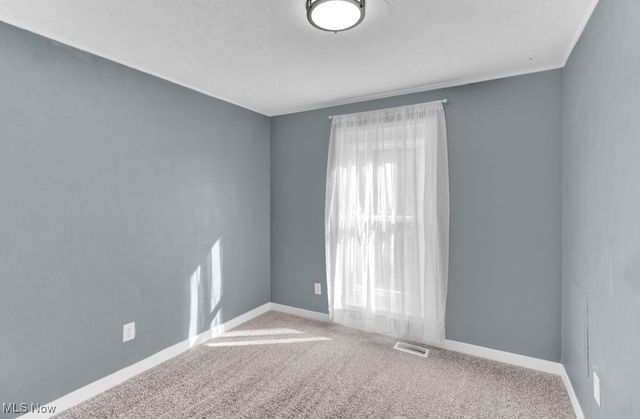 27 Delaware Trail, Malvern, OH 44644