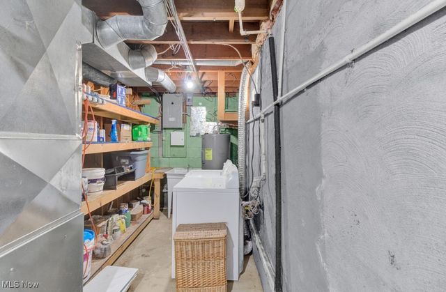 27 Delaware Trail, Malvern, OH 44644