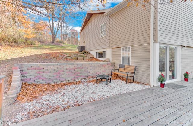 27 Delaware Trail, Malvern, OH 44644