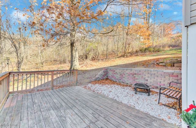 27 Delaware Trail, Malvern, OH 44644