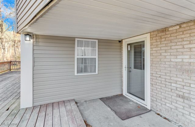 27 Delaware Trail, Malvern, OH 44644