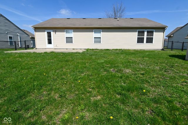 1721 Creekside Drive, Brownsburg, IN 46112