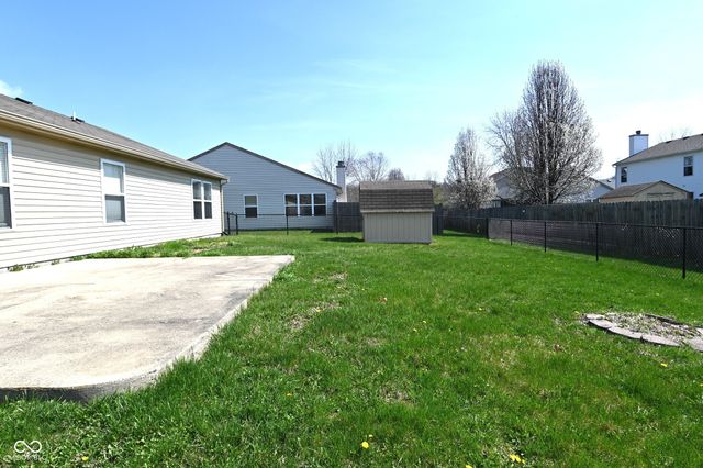 1721 Creekside Drive, Brownsburg, IN 46112