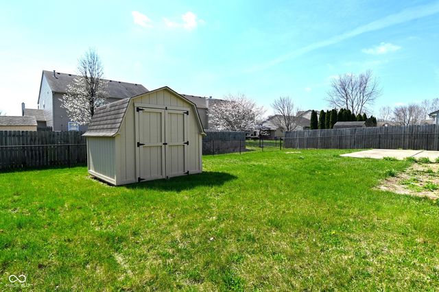 1721 Creekside Drive, Brownsburg, IN 46112