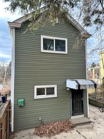 231 Rinne St, Arlington, PA 15210