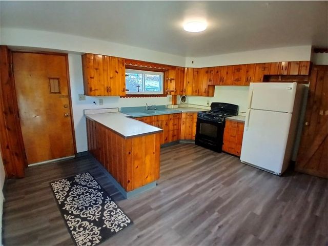 231 Rinne St, Arlington, PA 15210