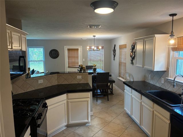 4707 E Parma Drive, Rosenberg, TX 77471