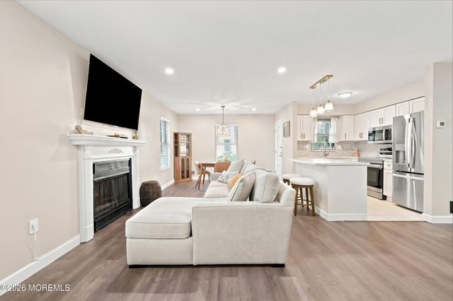 1001 Wellington Place, Aberdeen, NJ 07747