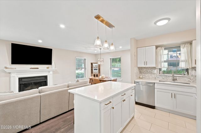 1001 Wellington Place, Aberdeen, NJ 07747