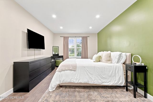 1001 Wellington Place, Aberdeen, NJ 07747