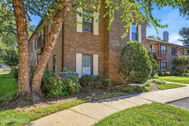 1001 Wellington Place, Aberdeen, NJ 07747
