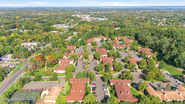 1001 Wellington Place, Aberdeen, NJ 07747