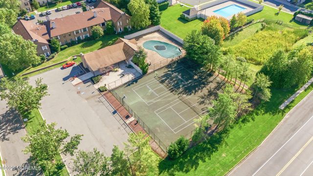 1001 Wellington Place, Aberdeen, NJ 07747