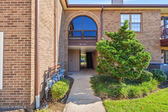 1001 Wellington Place, Aberdeen, NJ 07747