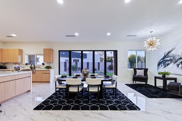 5923 E NORTH Lane, Paradise Valley, AZ 85253