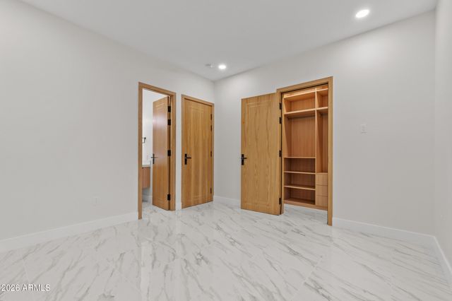 5923 E NORTH Lane, Paradise Valley, AZ 85253