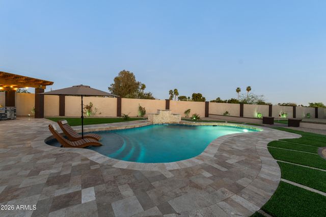 5923 E NORTH Lane, Paradise Valley, AZ 85253