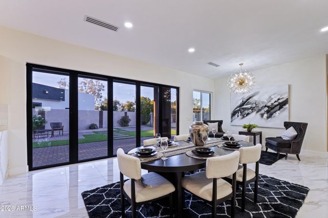 5923 E NORTH Lane, Paradise Valley, AZ 85253