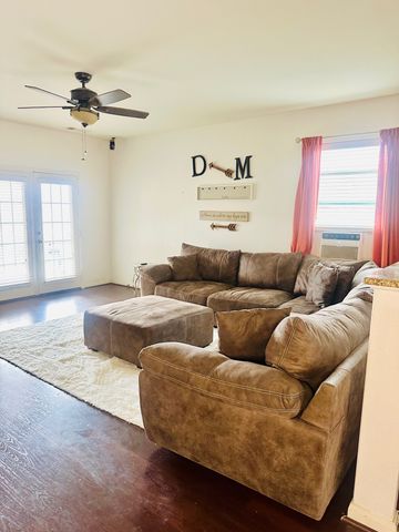 111 Rebel Road, Venus, TX 76084
