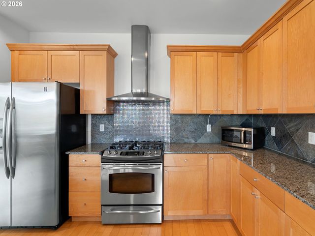 3525 Ne 50TH Ave 205, Portland, OR 97213