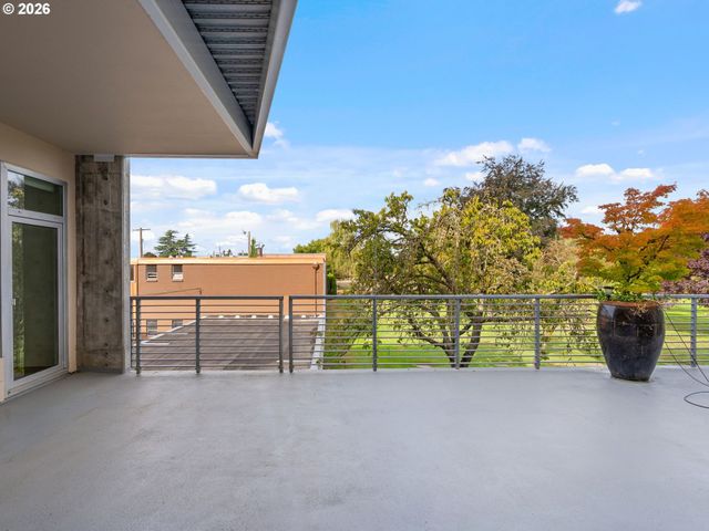 3525 Ne 50TH Ave 205, Portland, OR 97213