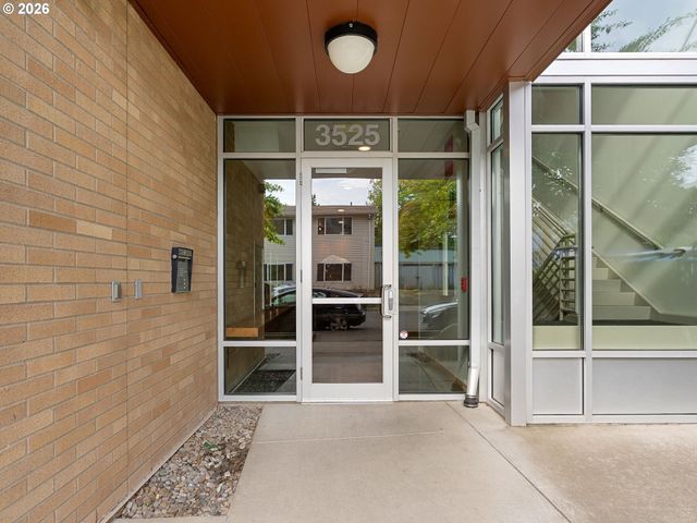 3525 Ne 50TH Ave 205, Portland, OR 97213
