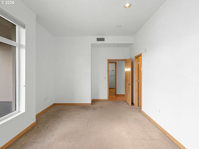 3525 Ne 50TH Ave 205, Portland, OR 97213
