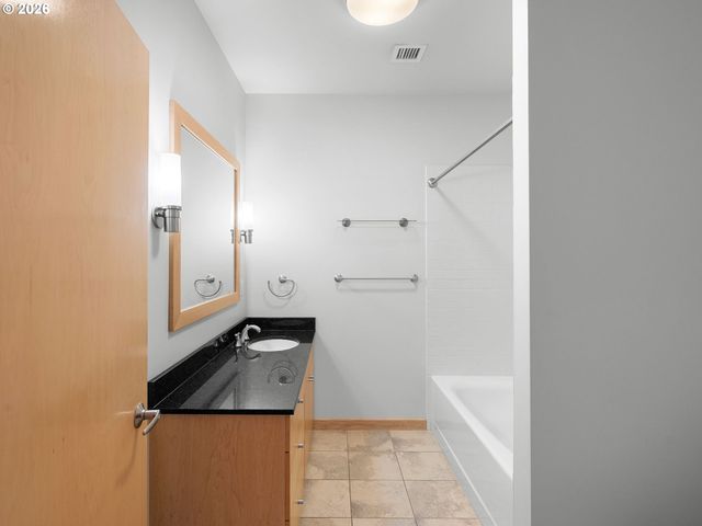 3525 Ne 50TH Ave 205, Portland, OR 97213