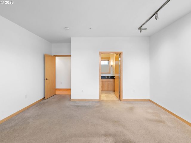3525 Ne 50TH Ave 205, Portland, OR 97213
