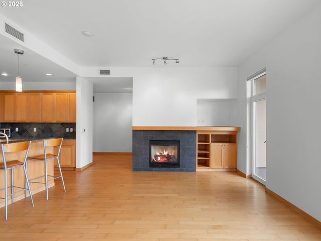 3525 Ne 50TH Ave 205, Portland, OR 97213