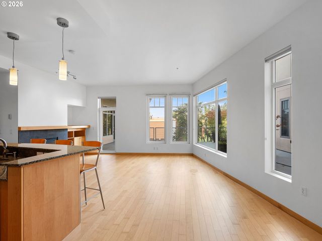 3525 Ne 50TH Ave 205, Portland, OR 97213